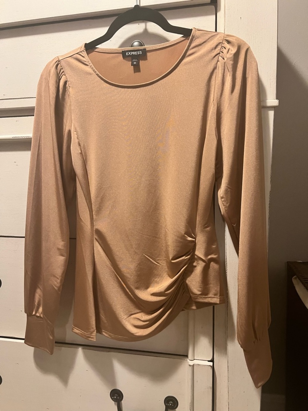 Express Women's Long Sleeve Ruched Top - Beige/tan